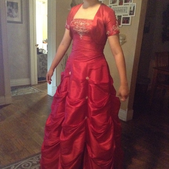Prom/Qinceñera / Red beautiful dress with pockets - Picture 4 of 8